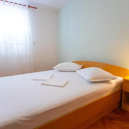 Vranjes 2 Podgora