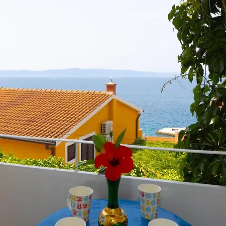Apartment Vranjes 2 *