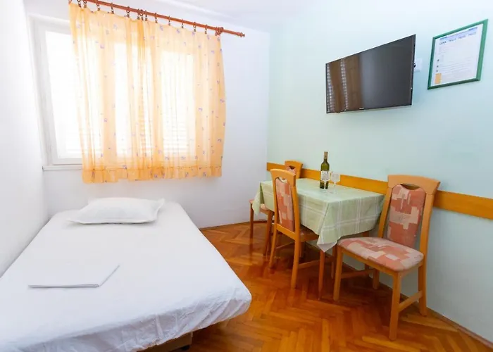 Vranjes 2 * Podgora (Split-Dalmatia)