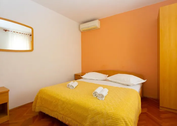 Vranjes 2 * Podgora (Split-Dalmatia)