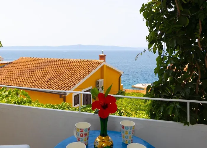 Apartment Vranjes 2 *